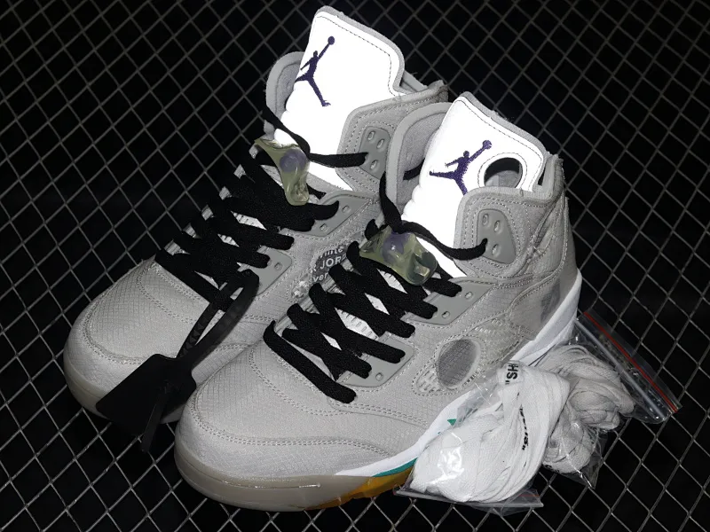 All categories Air Jordan Jordan series basketball shoes Air Jordan 5 OF x Air Jordan 5 Retro SP AJ5 Joe 5 joint model Grape Gray CT8480-105